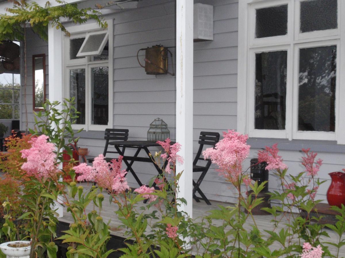 Folster Gardens Bed And Breakfast Invercargill Exterior photo