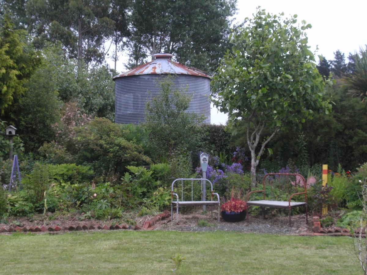 Folster Gardens Bed And Breakfast Invercargill Exterior photo