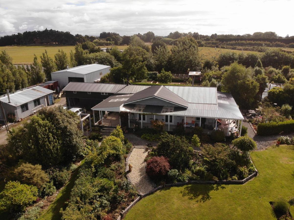 Folster Gardens Bed And Breakfast Invercargill Exterior photo